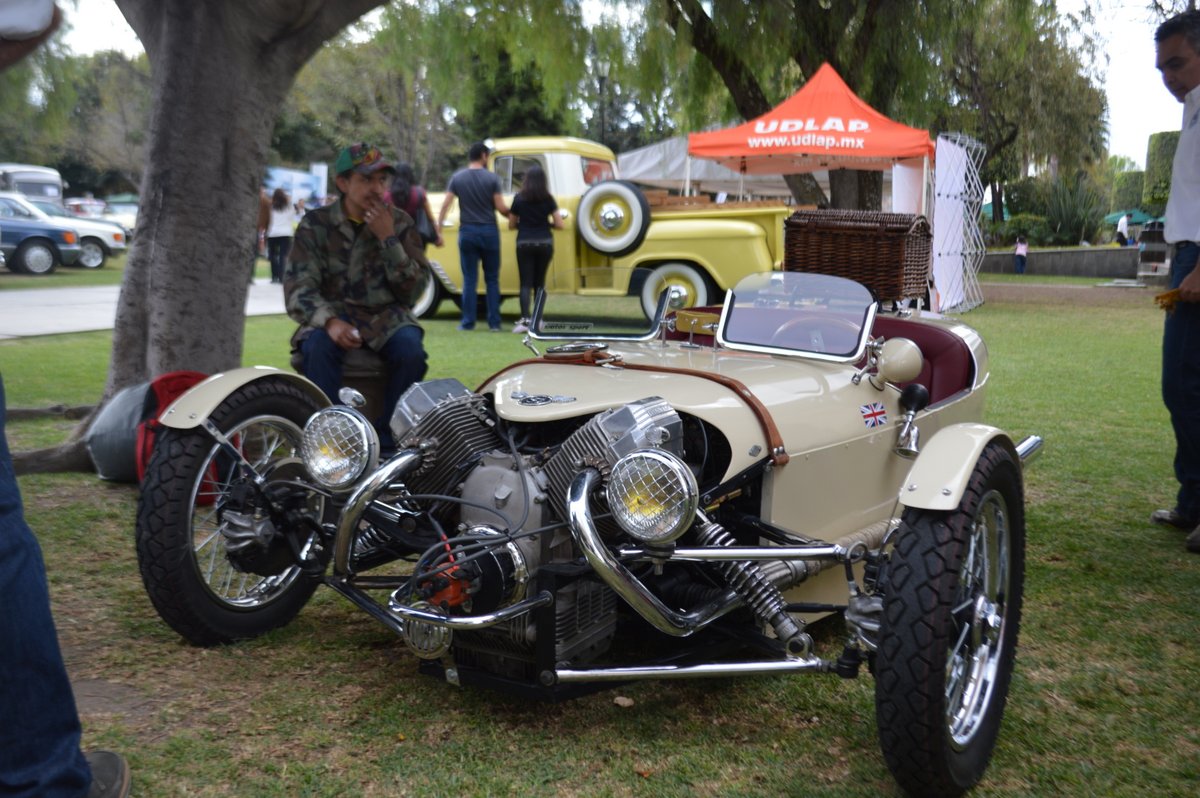 Auto 1